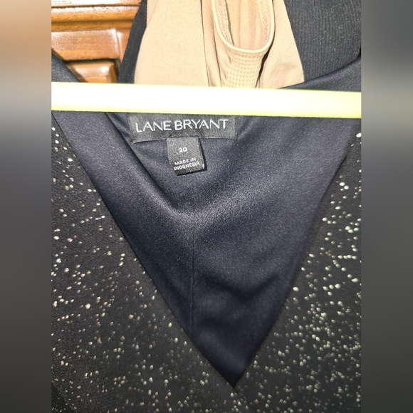 🍂🍁Lane Bryant NWOT Black Draped Foil-Print Faux-Wrap Top Plus Size 20 - Picture 3 of 5